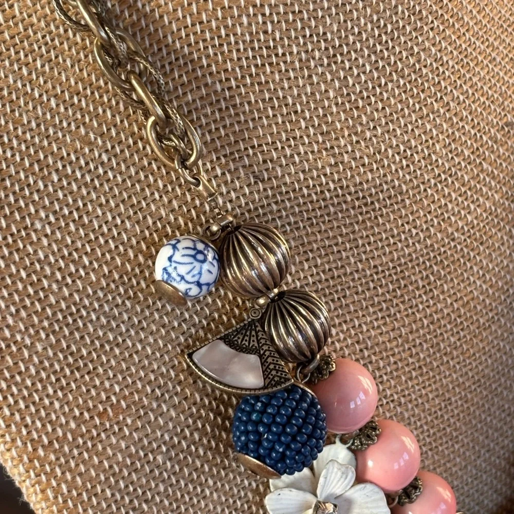 Chloe +‎ Isabel Flora Japonica Statement Necklace.  Rare. EUC
